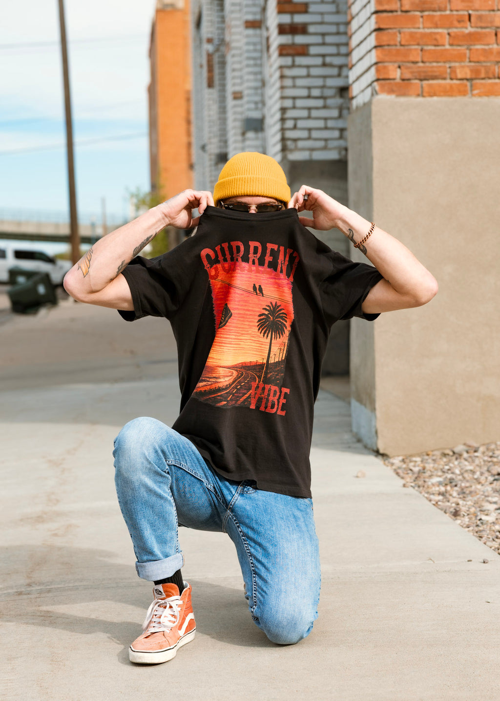 Hang  Em up & Chill Coastal Vibe Tee - Classic Cut